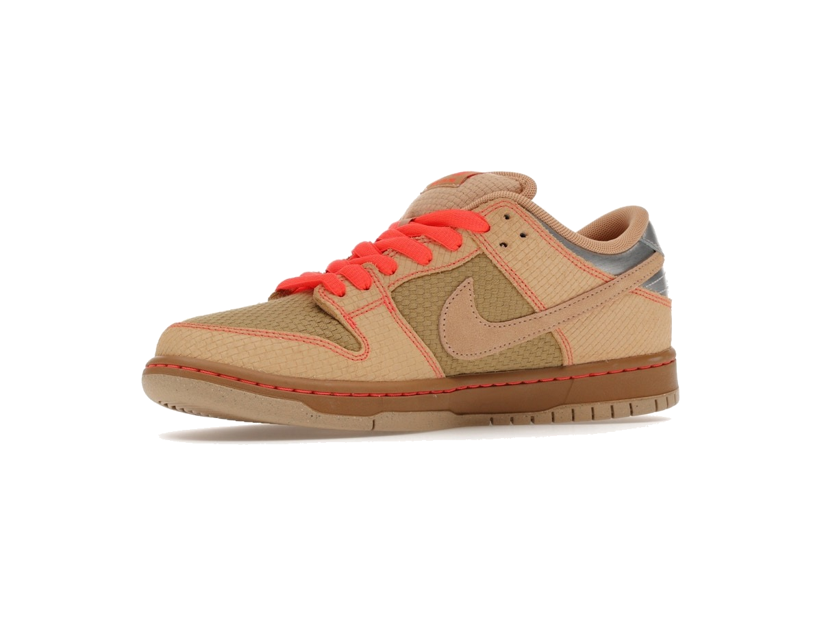 Nike SB Dunk Low Pro Som Tum